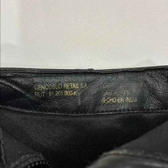 Black leather Ankle Boots with Minimalist Design sz 5 - Picture 11 of 15